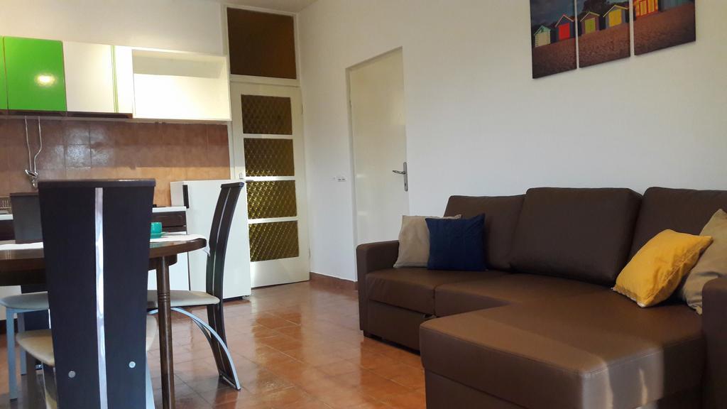 Countryside Family Retreat Apartment Sibenik Luaran gambar